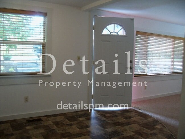 Photo - 12203 Schold Rd NW
