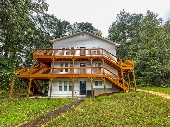 Photo - 4013 Hawthorne Cir