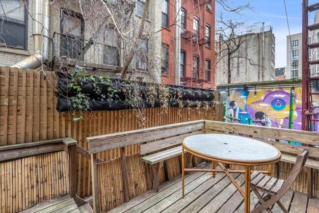 167 Mott St Unit D2