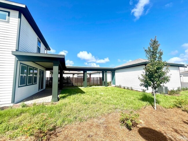 Photo - 3082 Voyager Ave