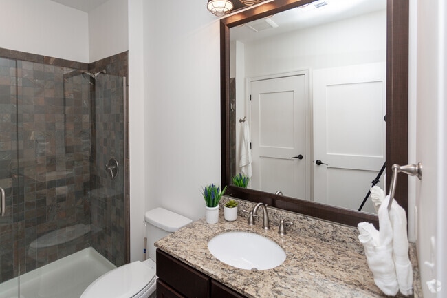 1BR, 1BA - 704 SF