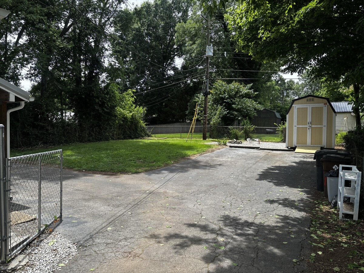 Photo - 1940 McClung Ave