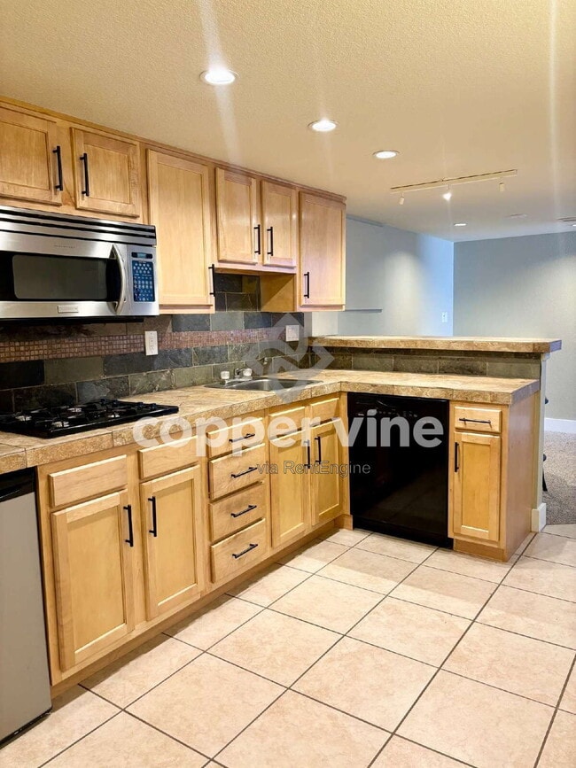 Photo - 11230 Irving Dr Unit A