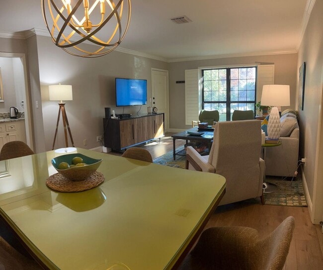 Photo - Fully Furnished Condo in Alamo Heights!