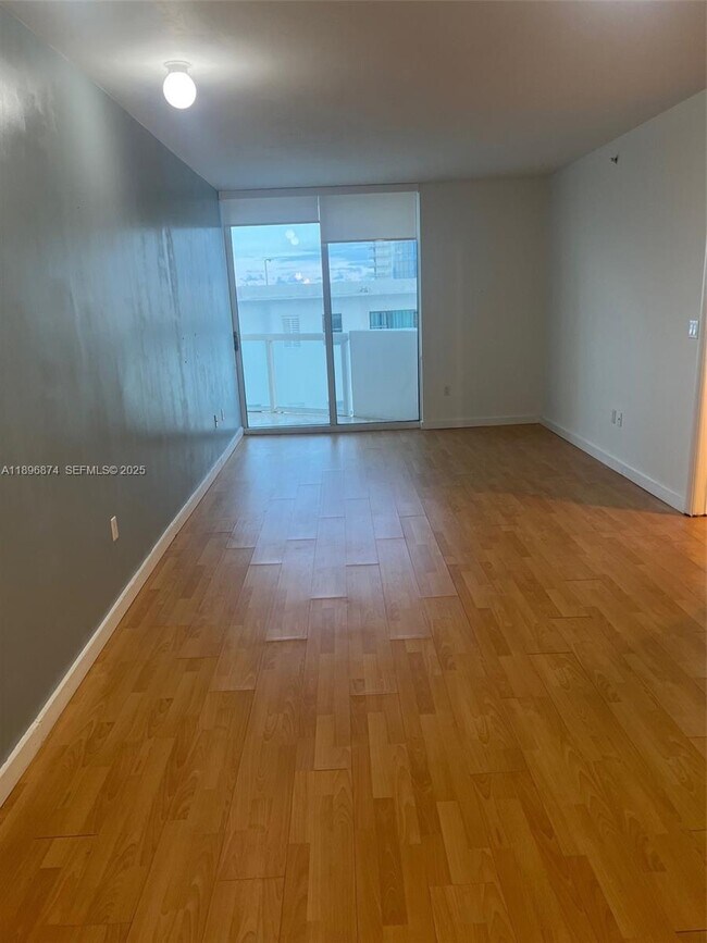 Photo - 6365 Collins Ave Unit 1105