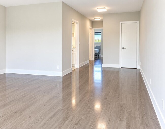 Photo - 455 Golden Isles Dr Unit 209