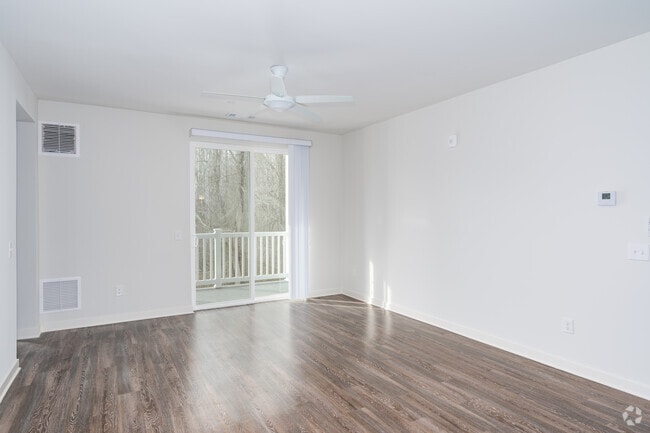 2BR, 2BA - 1454SF