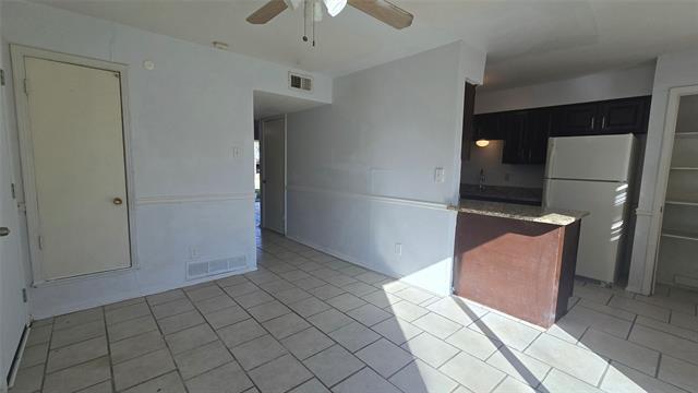 Photo - 620 Royal Crest Dr