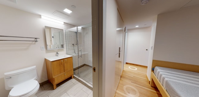 Photo - 121 Auburn St Unidad 2