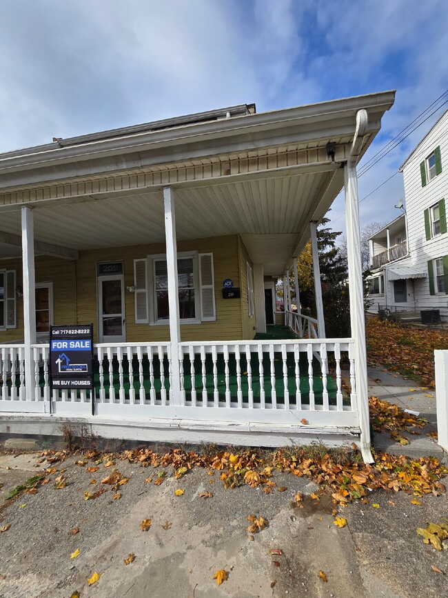 Photo - 209 Lincoln St