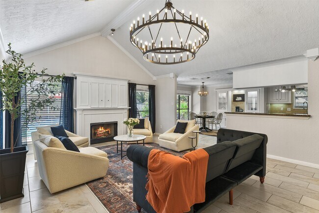 Photo - 416 Live Oak Ln