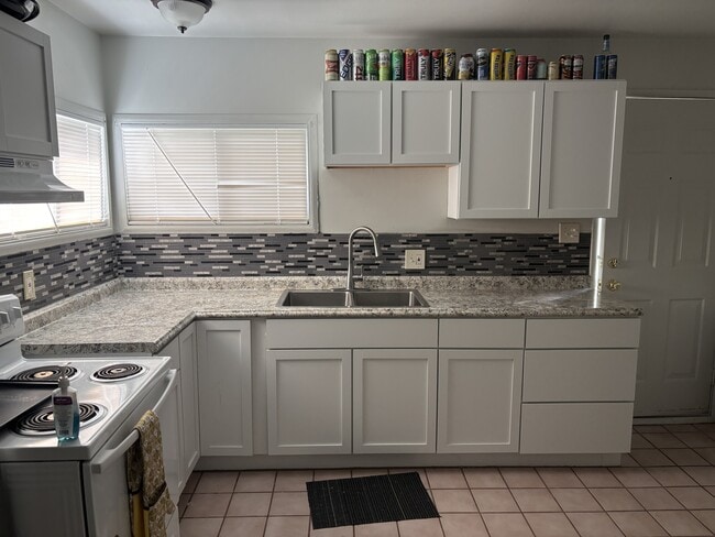 Photo - 282 N Beverly Ave