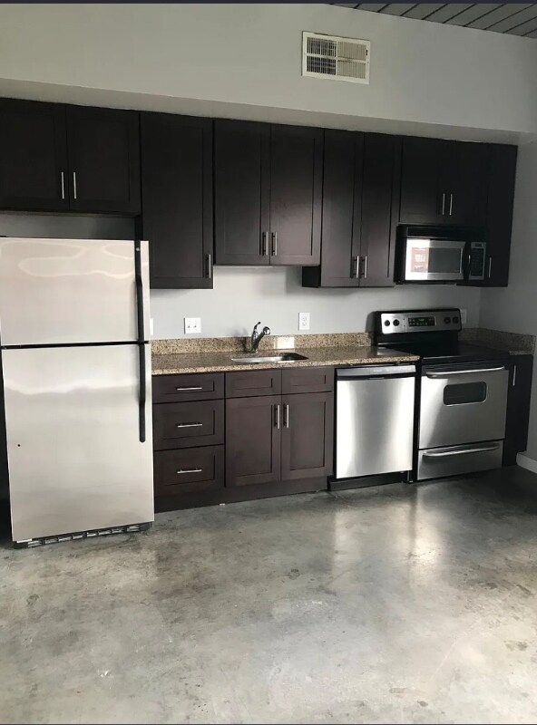 Photo - 620 Glen Iris Dr NE Unit 302