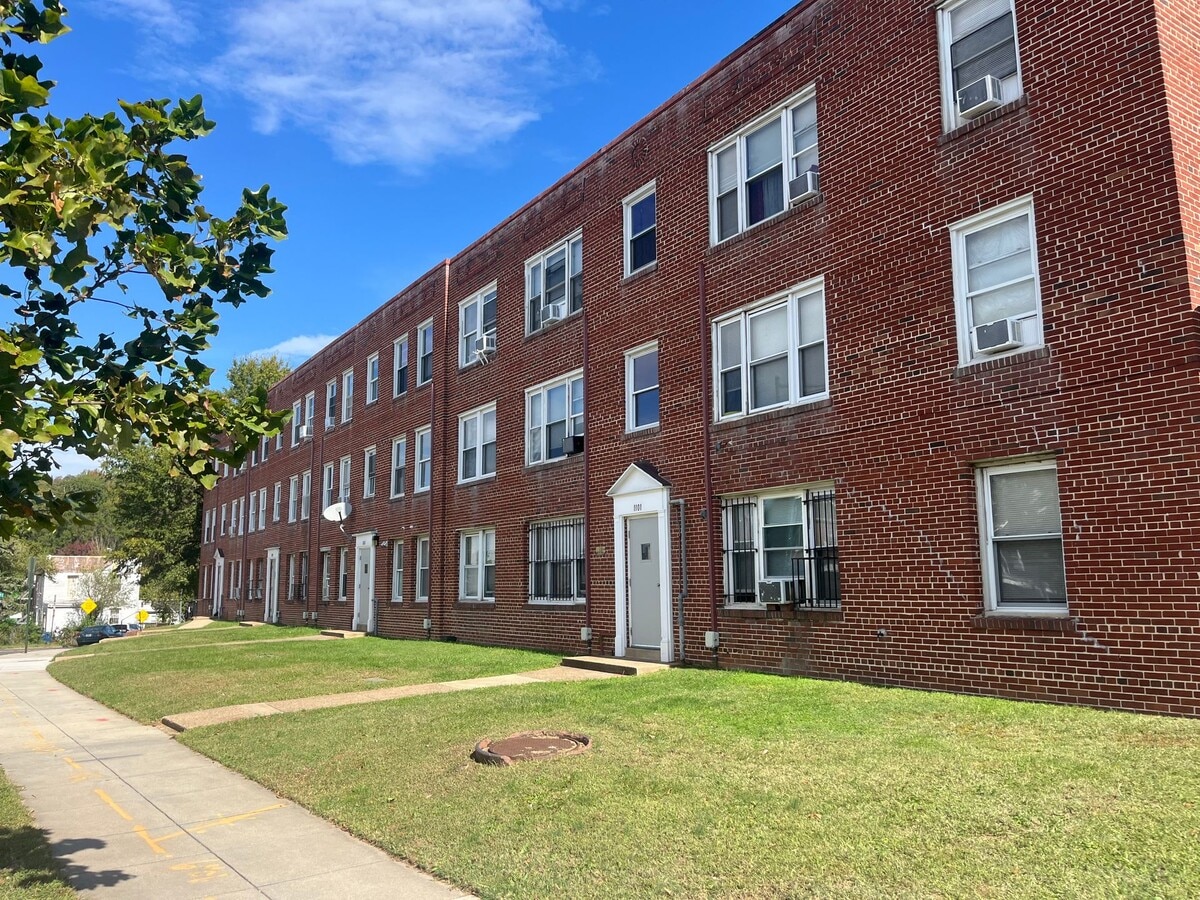 Photo - 1101 - 1113 19th St NE