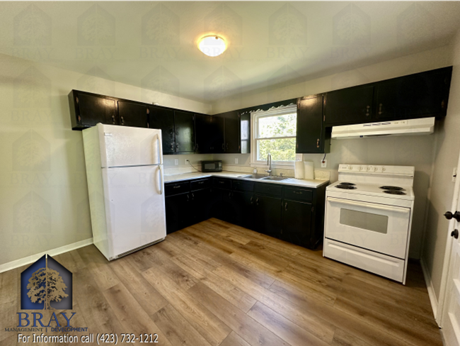 Photo - One level living with scenic views