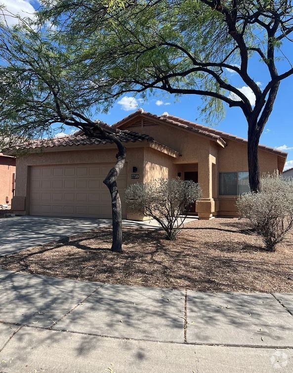 Building Photo - 7739 W Sombrero View Ln Rental