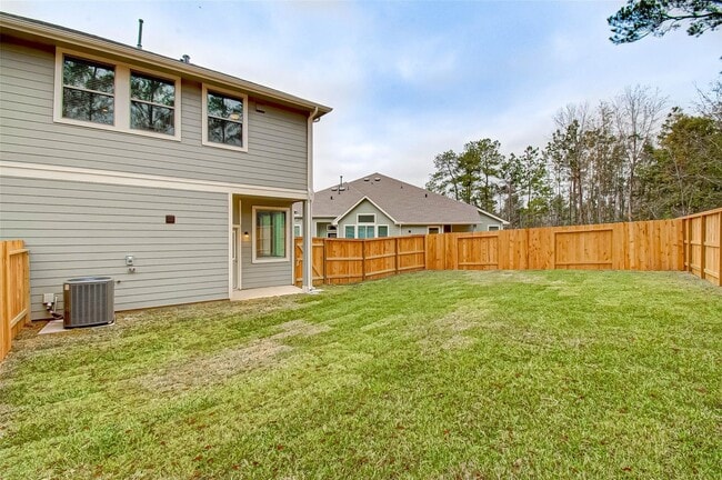 Photo - 332 N Spotted Fern Dr