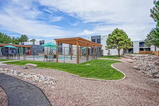 Photo - Peaks at Los Ranchos