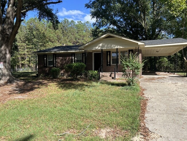 Building Photo - 1912 Heyward Brockington Rd