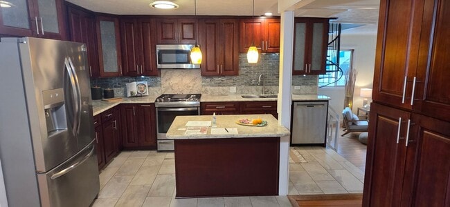Photo - 2 bedroom 2 bath with Study den in Kailua!