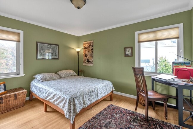Photo - 453 Dimm St
