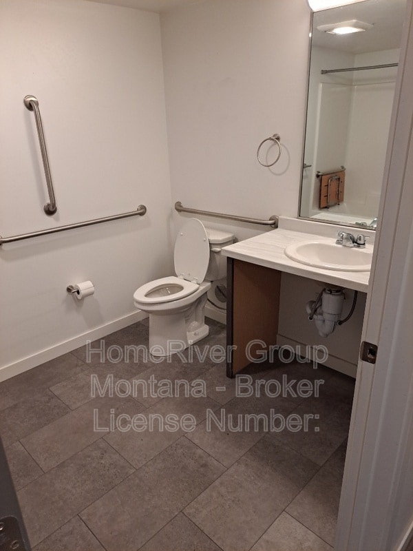 Photo - 1365 Rodgers St