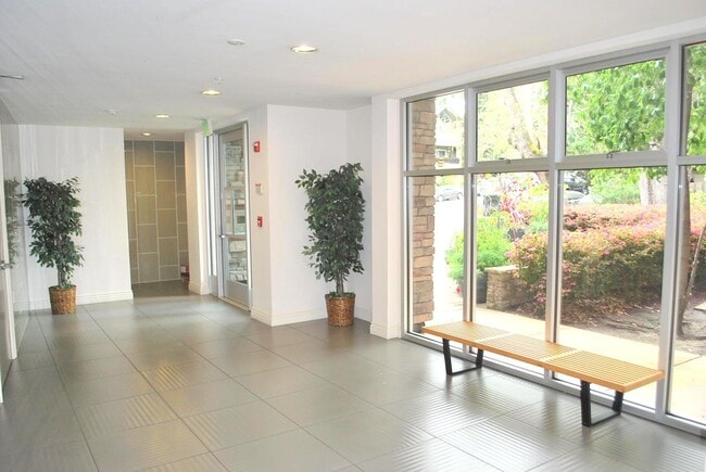 Lobby / mailboxes - 1310 Creekside Dr Unit 203