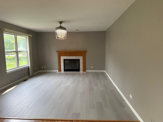 Photo - 3713 Edgebrook Ct