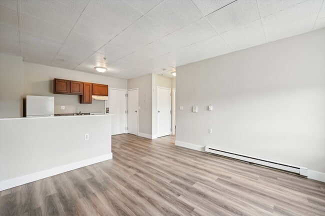 Photo - Franklin Park Apartments Unit 102