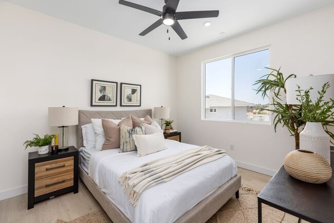 Photo - 3873 Boren St Unit 3875 Boren St  10