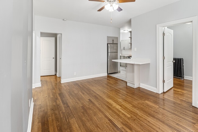 Photo - 6112 N Winthrop Ave Unit 1W