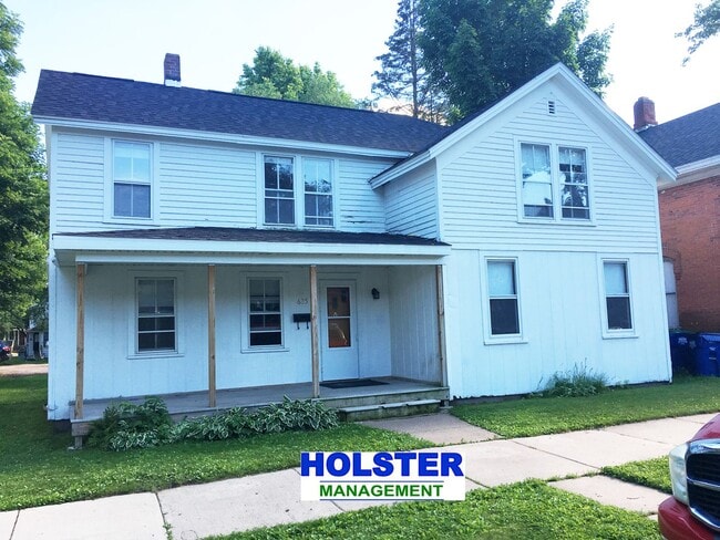 4-bedroom 1 Bath Single-Family Home Near D... - 4-bedroom 1 Bath Single-Family Home Near D...