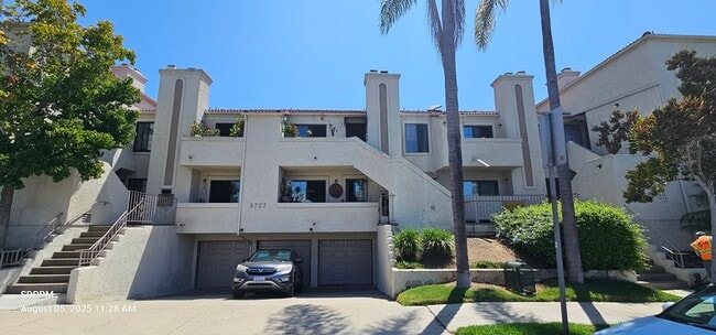 Building Photo - HILLCREST - SAN DIEGO - Nice 2 Bedroom / 2... Unit 4 Rental