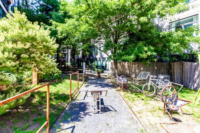 Photo - 114 Troutman St Unit 524