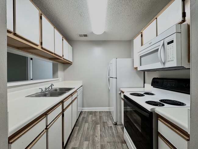 Photo - 303 Smith Level Rd