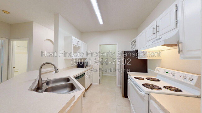 Photo - 10000 Gate Pkwy N Unit 1015