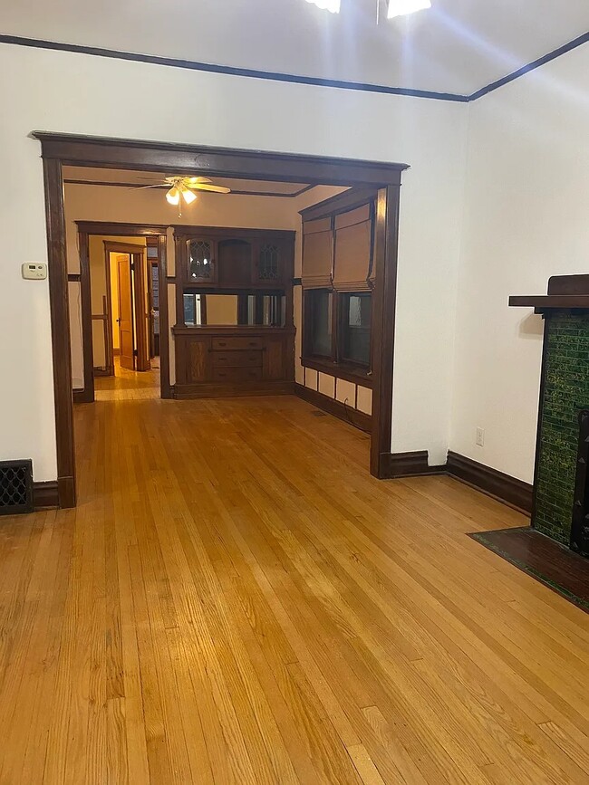 Photo - 844 W Aldine Ave Unidad 1