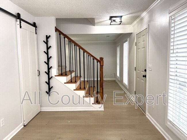 Photo - 4463 Whitt Station Run