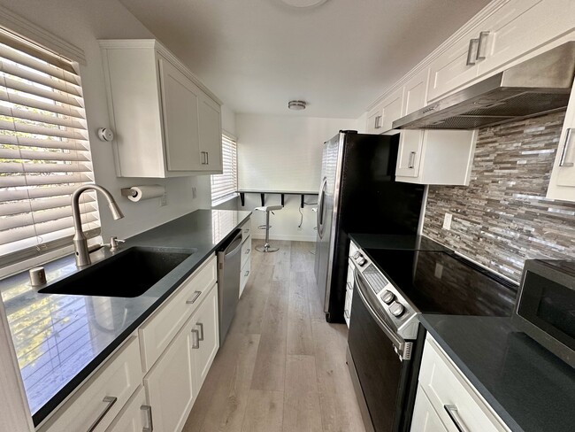 Photo - 1041 Shell Blvd Unidad 6