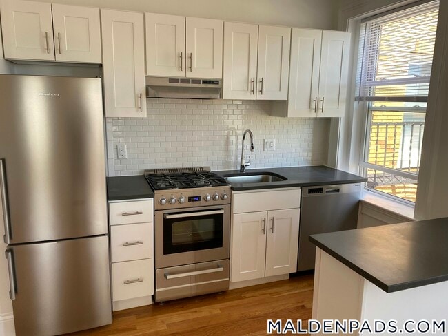 Building Photo - 475 Highland Ave