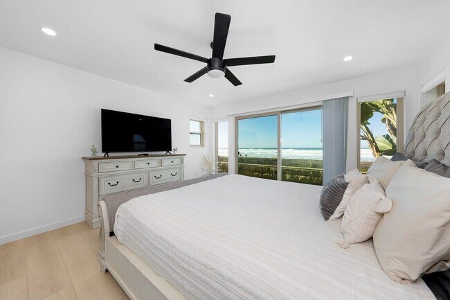 3901 Ocean Front Walk
