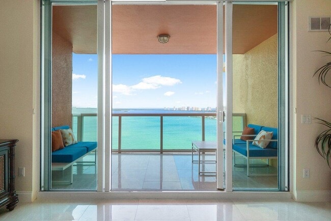 Photo - 2650 Lake Shore Dr Unit 2202