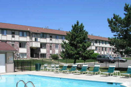 Pine Creek Apartments - Pine Creek Apartments