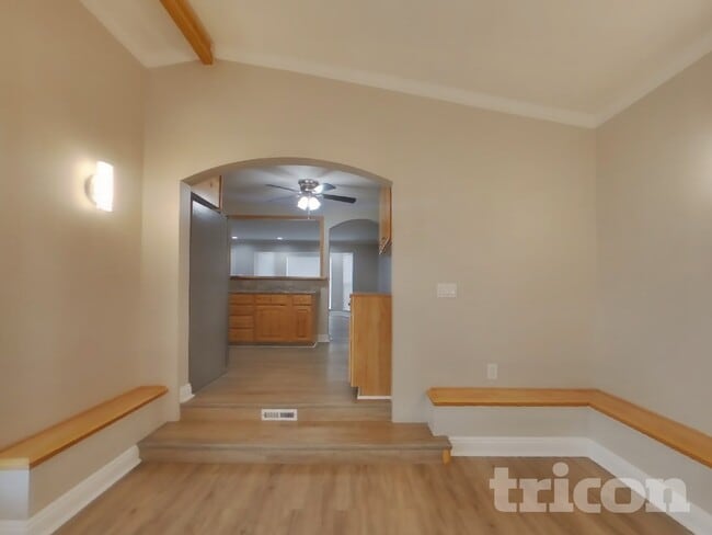 Photo - 440 E 8490 S