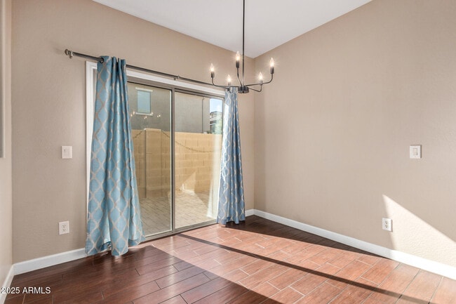 Photo - 1705 E Joseph Way