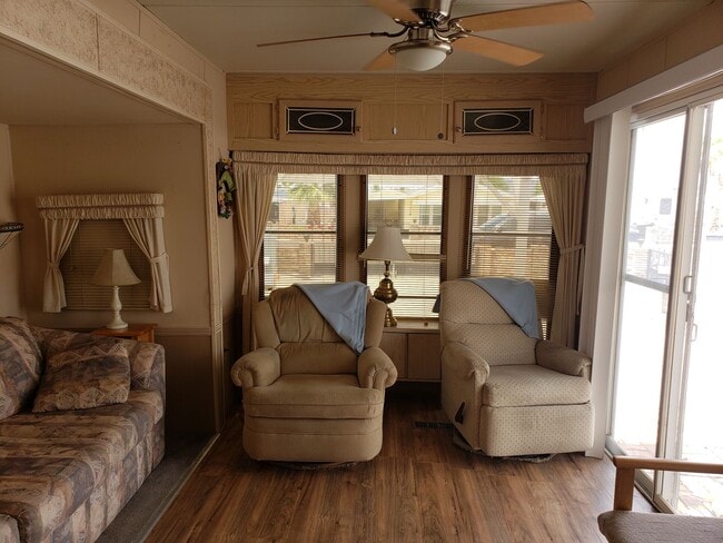 Photo - 1 Bedroom Park Model