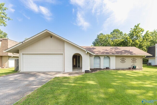 Photo - 1907 Waxleaf Green SE