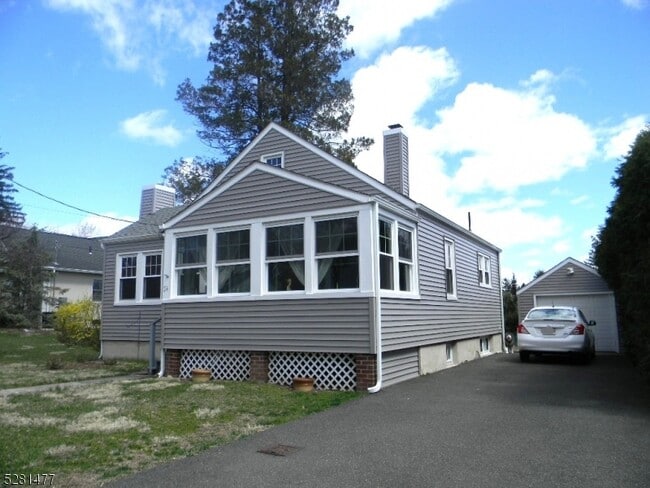 Photo - 34 Ahnert Ave