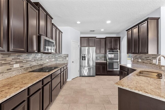 Photo - 14903 Fells Ln