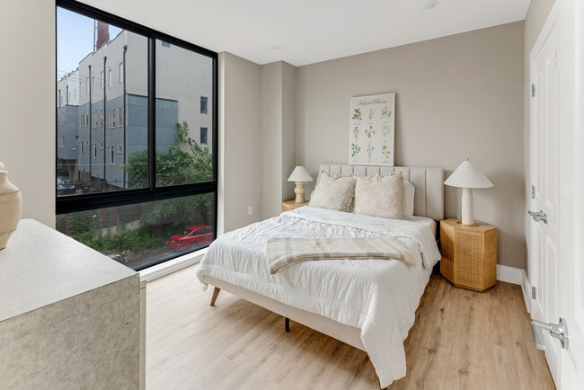 Five On Canal Apartments